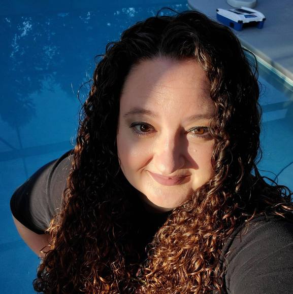 Meet your Posher, Renee - Picture 1 of 1